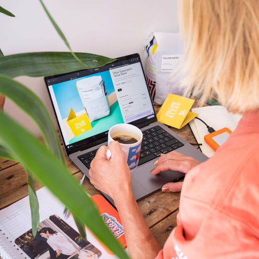Office Subscription Yellow Blend